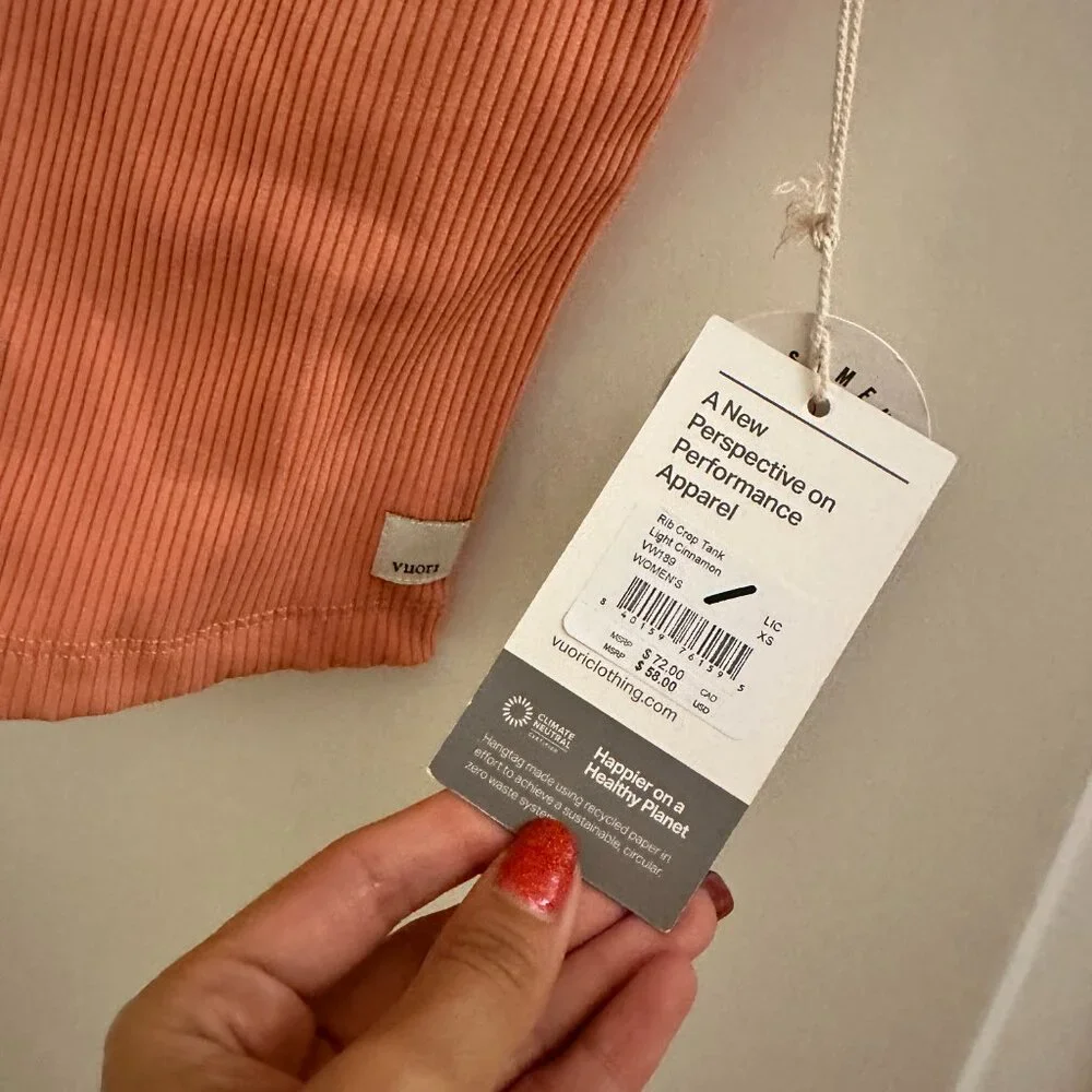 Vuori Ribbed Strappy Crop Tank in Dusty Rose